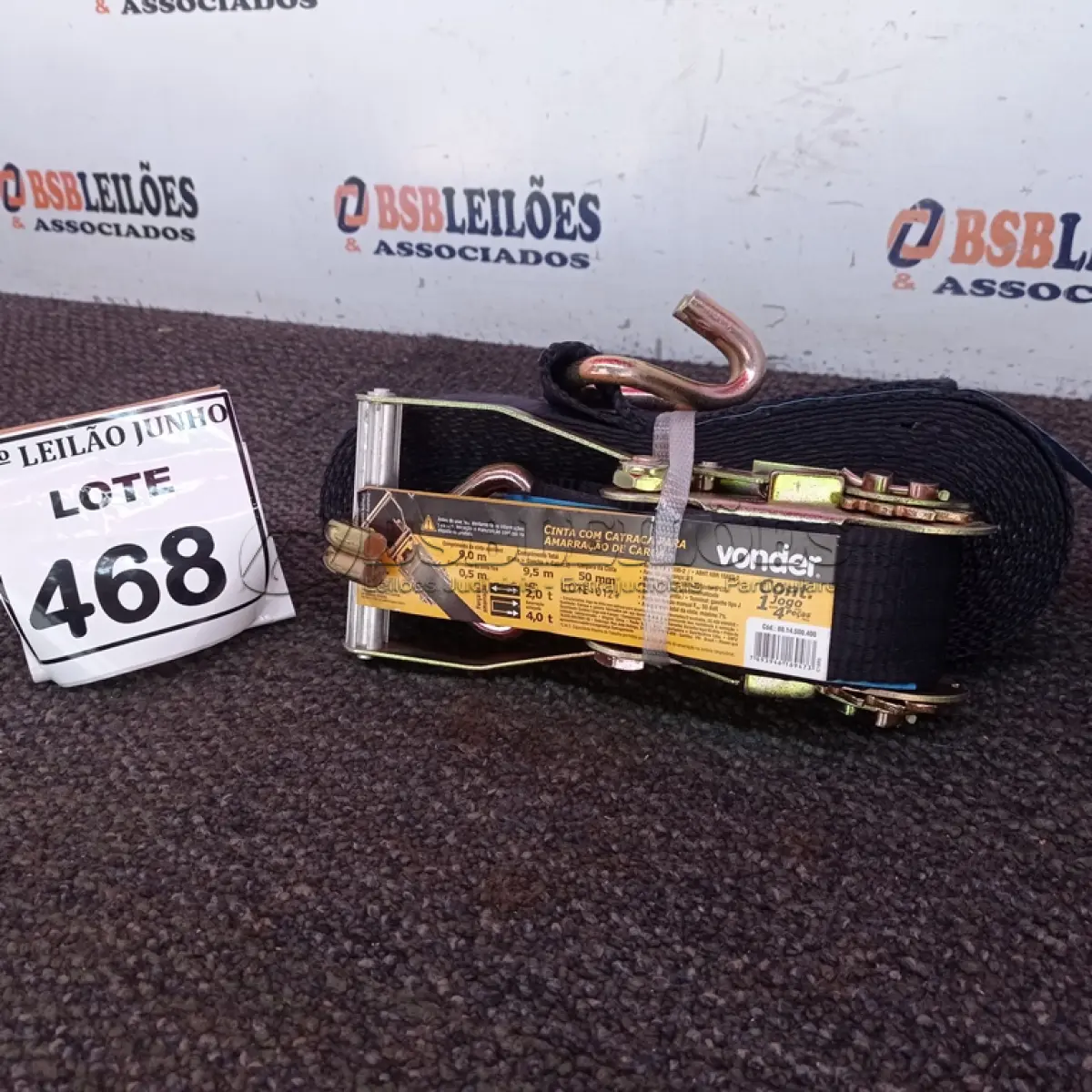 LOTE 468 - 01 CINTA COM CATRACA PARA AMARRAÇÃO DE CARGA. (NO ESTADO) ATENÇÃO! FAZER A VISITAÇÃO ANTES DE ARREMATAR, NÃO SABEMOS SE FUNCIONA, LEILÃO NÃO TEM GARANTIA E NEM DEVOLUÇÃO, SUJEITO A POSSÍVEIS AVARIAS VISÍVEIS/OCULTAS E/OU AUSÊNCIA DE COMPONENTES.