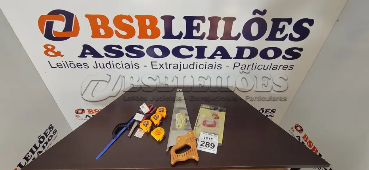 LOTE 289 - 01 SERROTE, 01 JOGO DE GRAMPOS, 04 TRENAS DE 3M CADA, 01 TESOURA PODADORA E 01 SERRA ARCO. (NO ESTADO) ATENÇÃO! FAZER A VISITAÇÃO ANTES DE ARREMATAR, NÃO SABEMOS SE FUNCIONA, LEILÃO NÃO TEM GARANTIA E NEM DEVOLUÇÃO, SUJEITO A POSSÍVEIS AVARIAS VISÍVEIS/OCULTAS E/OU AUSÊNCIA DE COMPONENTES.
