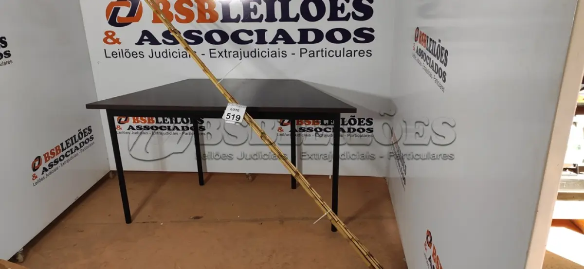 LOTE 519 - 05 VARAS DE BAMBU. (NO ESTADO) ATENÇÃO! FAZER A VISITAÇÃO ANTES DE ARREMATAR, NÃO SABEMOS SE FUNCIONA, LEILÃO NÃO TEM GARANTIA E NEM DEVOLUÇÃO, SUJEITO A POSSÍVEIS AVARIAS VISÍVEIS/OCULTAS E/OU AUSÊNCIA DE COMPONENTES.
