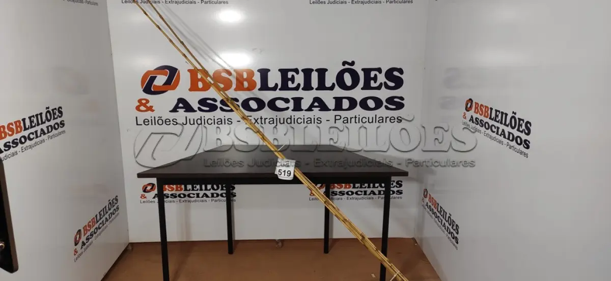 LOTE 519 - 05 VARAS DE BAMBU. (NO ESTADO) ATENÇÃO! FAZER A VISITAÇÃO ANTES DE ARREMATAR, NÃO SABEMOS SE FUNCIONA, LEILÃO NÃO TEM GARANTIA E NEM DEVOLUÇÃO, SUJEITO A POSSÍVEIS AVARIAS VISÍVEIS/OCULTAS E/OU AUSÊNCIA DE COMPONENTES.