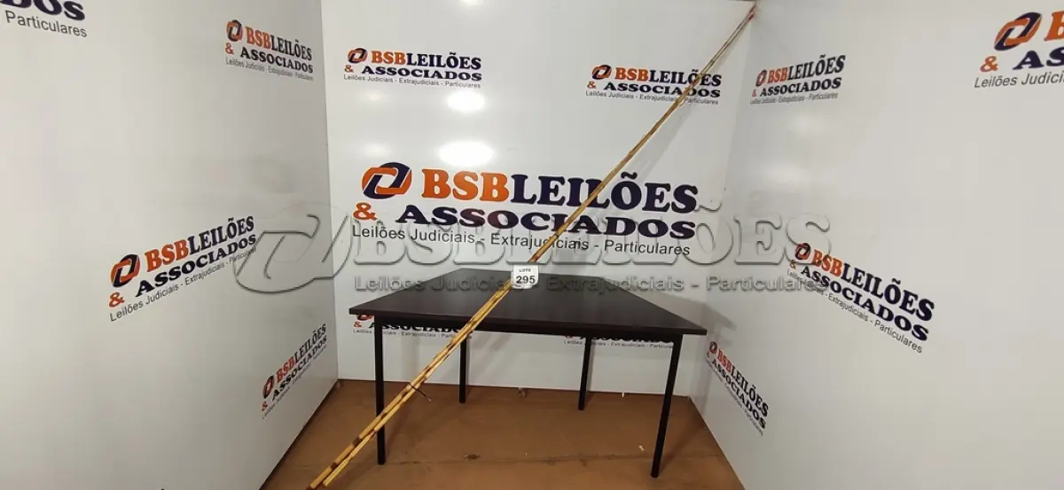 LOTE 295 - 05 VARAS DE BAMBU. (NO ESTADO) ATENÇÃO! FAZER A VISITAÇÃO ANTES DE ARREMATAR, NÃO SABEMOS SE FUNCIONA, LEILÃO NÃO TEM GARANTIA E NEM DEVOLUÇÃO, SUJEITO A POSSÍVEIS AVARIAS VISÍVEIS/OCULTAS E/OU AUSÊNCIA DE COMPONENTES.