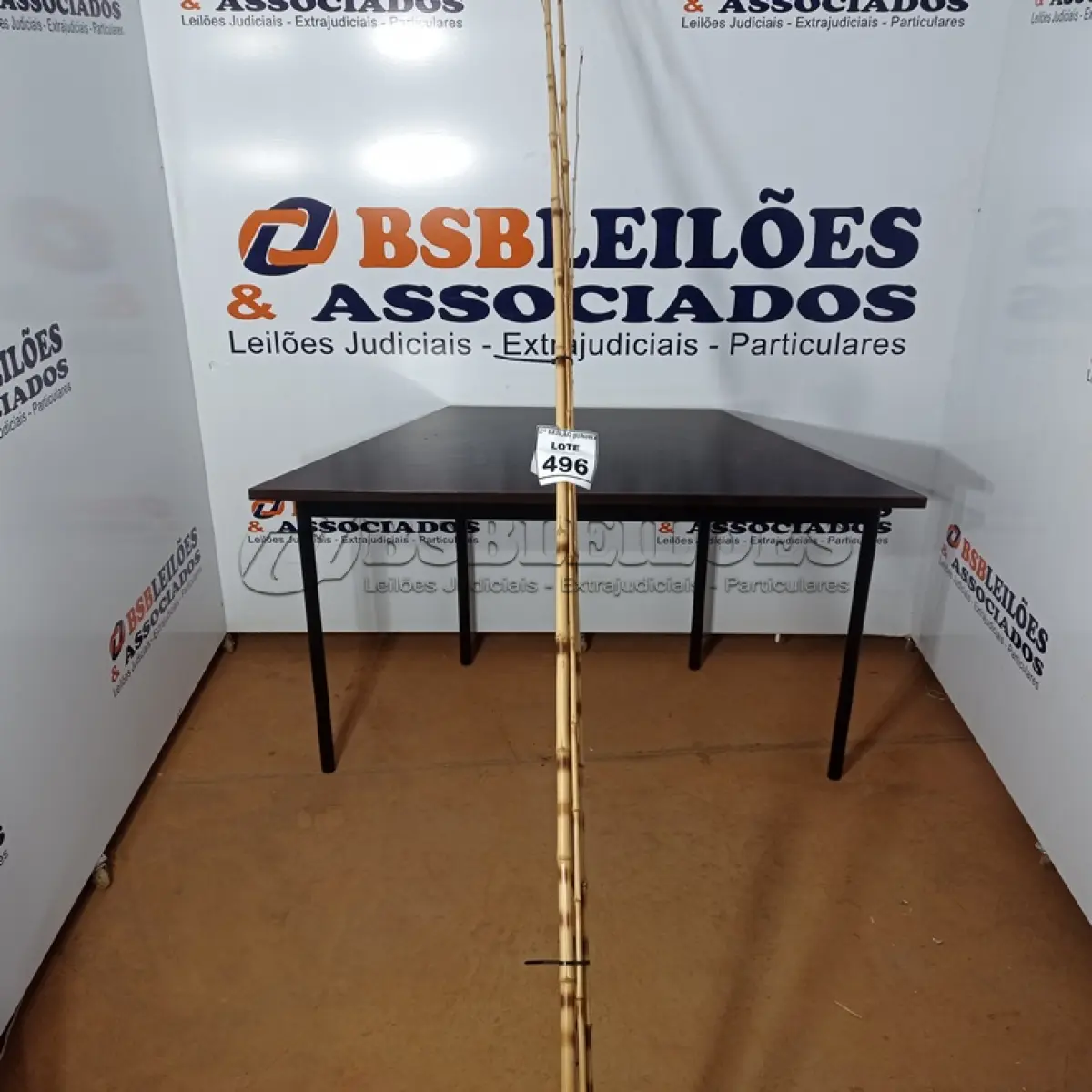 LOTE 496 - 05 VARAS DE BAMBU. (NO ESTADO) ATENÇÃO! FAZER A VISITAÇÃO ANTES DE ARREMATAR, NÃO SABEMOS SE FUNCIONA, LEILÃO NÃO TEM GARANTIA E NEM DEVOLUÇÃO, SUJEITO A POSSÍVEIS AVARIAS VISÍVEIS/OCULTAS E/OU AUSÊNCIA DE COMPONENTES.