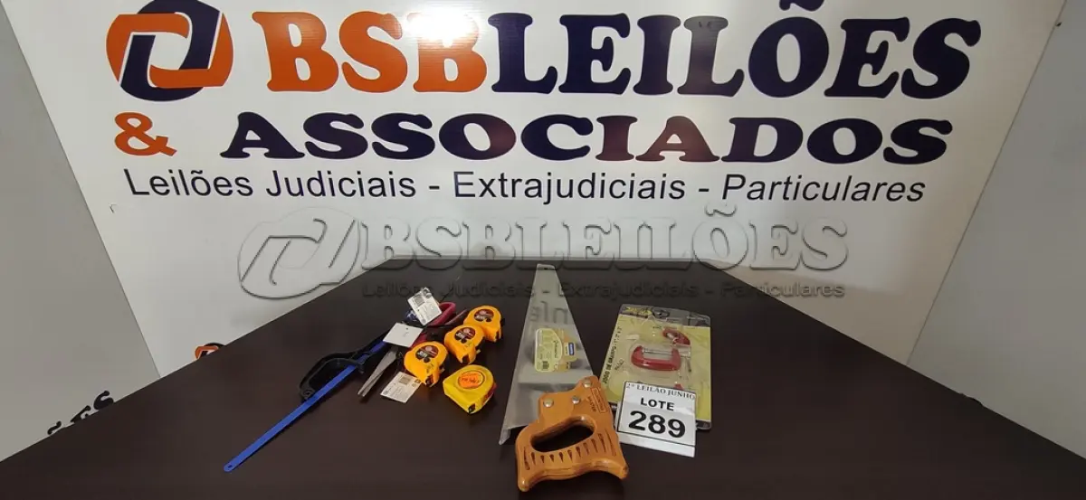 LOTE 289 - 01 SERROTE, 01 JOGO DE GRAMPOS, 04 TRENAS DE 3M CADA, 01 TESOURA PODADORA E 01 SERRA ARCO. (NO ESTADO) ATENÇÃO! FAZER A VISITAÇÃO ANTES DE ARREMATAR, NÃO SABEMOS SE FUNCIONA, LEILÃO NÃO TEM GARANTIA E NEM DEVOLUÇÃO, SUJEITO A POSSÍVEIS AVARIAS VISÍVEIS/OCULTAS E/OU AUSÊNCIA DE COMPONENTES.