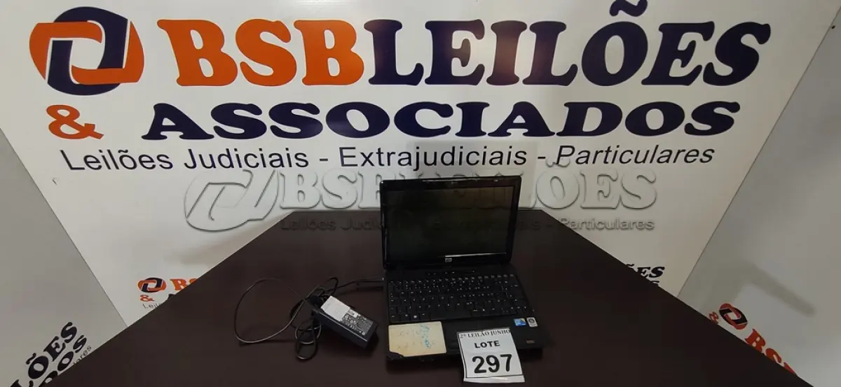 LOTE 297 - 01 NOTEBOOK COM FONTE MARCA HP. (NO ESTADO) ATENÇÃO! FAZER A VISITAÇÃO ANTES DE ARREMATAR, NÃO SABEMOS SE FUNCIONA, LEILÃO NÃO TEM GARANTIA E NEM DEVOLUÇÃO, SUJEITO A POSSÍVEIS AVARIAS VISÍVEIS/OCULTAS E/OU AUSÊNCIA DE COMPONENTES.