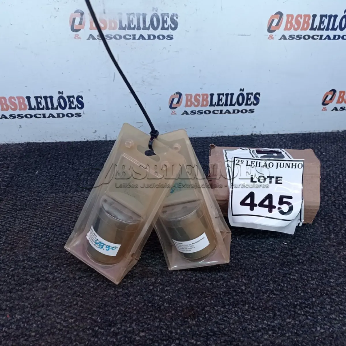 LOTE 445 - 02 SERRAS COPO. (NO ESTADO) ATENÇÃO! FAZER A VISITAÇÃO ANTES DE ARREMATAR, NÃO SABEMOS SE FUNCIONA, LEILÃO NÃO TEM GARANTIA E NEM DEVOLUÇÃO, SUJEITO A POSSÍVEIS AVARIAS VISÍVEIS/OCULTAS E/OU AUSÊNCIA DE COMPONENTES.
