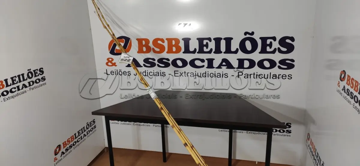 LOTE 522 - 05 VARAS DE BAMBU. (NO ESTADO) ATENÇÃO! FAZER A VISITAÇÃO ANTES DE ARREMATAR, NÃO SABEMOS SE FUNCIONA, LEILÃO NÃO TEM GARANTIA E NEM DEVOLUÇÃO, SUJEITO A POSSÍVEIS AVARIAS VISÍVEIS/OCULTAS E/OU AUSÊNCIA DE COMPONENTES.