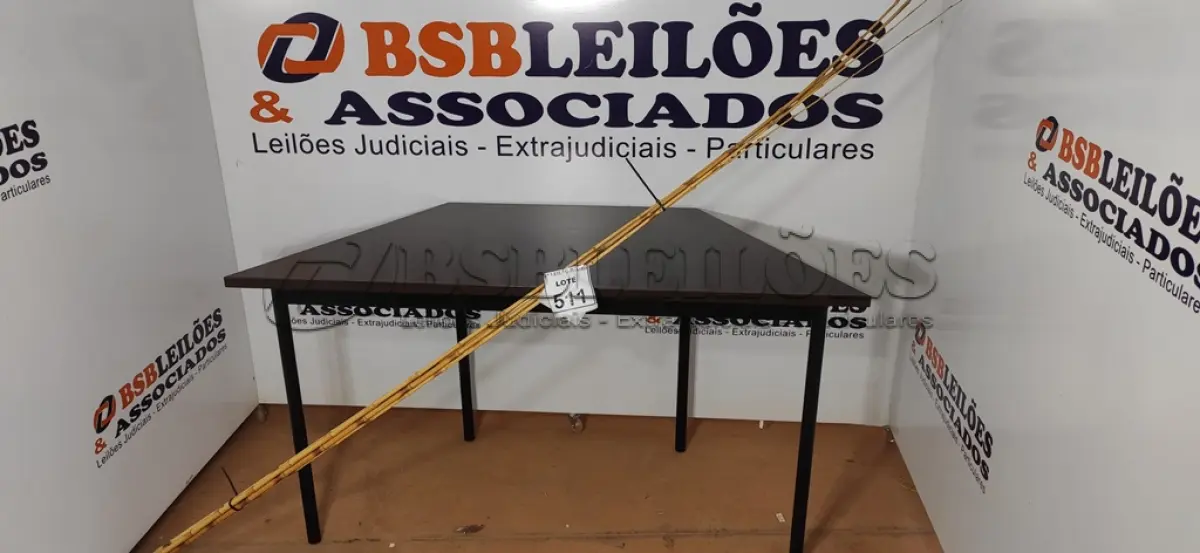 LOTE 511 - 05 VARAS DE BAMBU. (NO ESTADO) ATENÇÃO! FAZER A VISITAÇÃO ANTES DE ARREMATAR, NÃO SABEMOS SE FUNCIONA, LEILÃO NÃO TEM GARANTIA E NEM DEVOLUÇÃO, SUJEITO A POSSÍVEIS AVARIAS VISÍVEIS/OCULTAS E/OU AUSÊNCIA DE COMPONENTES.