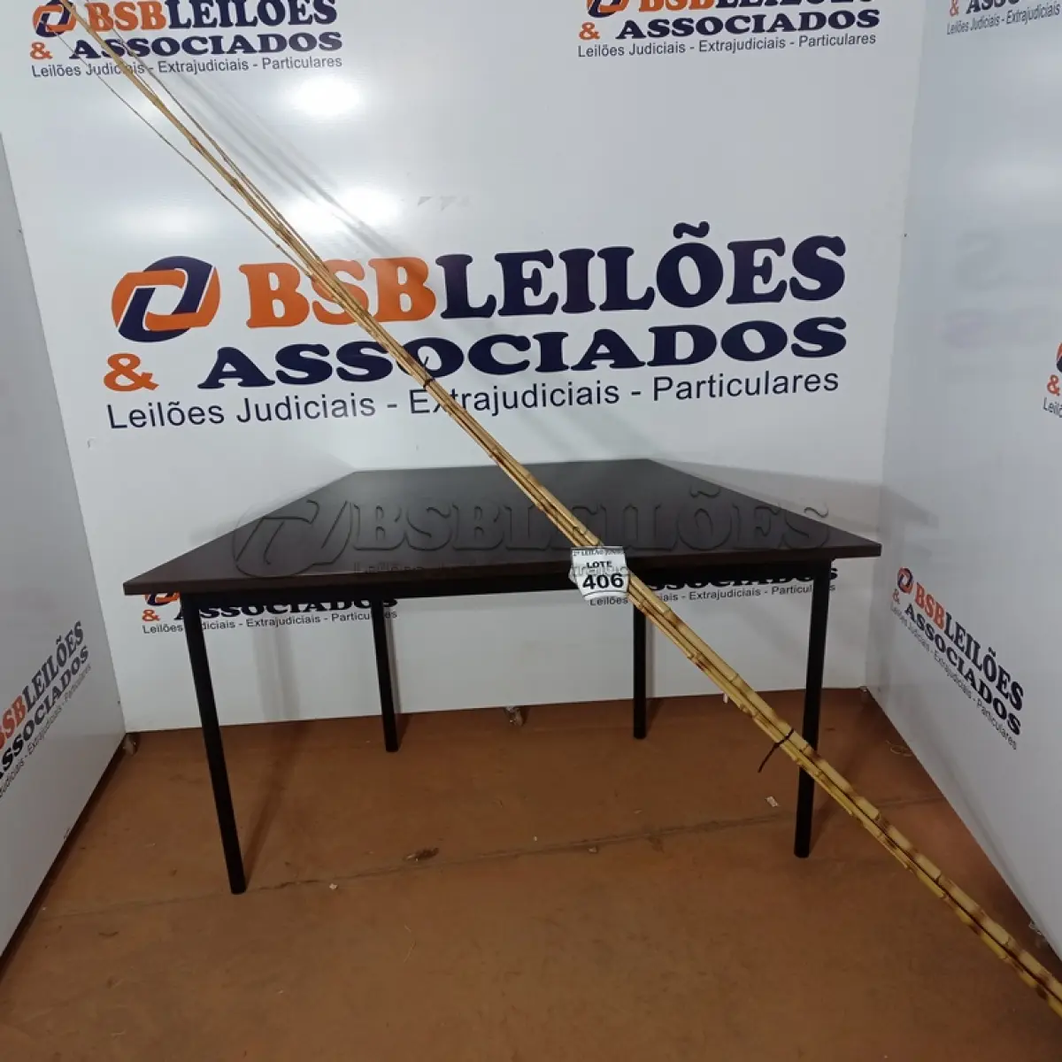 LOTE 406 - 05 VARAS DE BAMBU. (NO ESTADO) ATENÇÃO! FAZER A VISITAÇÃO ANTES DE ARREMATAR, NÃO SABEMOS SE FUNCIONA, LEILÃO NÃO TEM GARANTIA E NEM DEVOLUÇÃO, SUJEITO A POSSÍVEIS AVARIAS VISÍVEIS/OCULTAS E/OU AUSÊNCIA DE COMPONENTES.