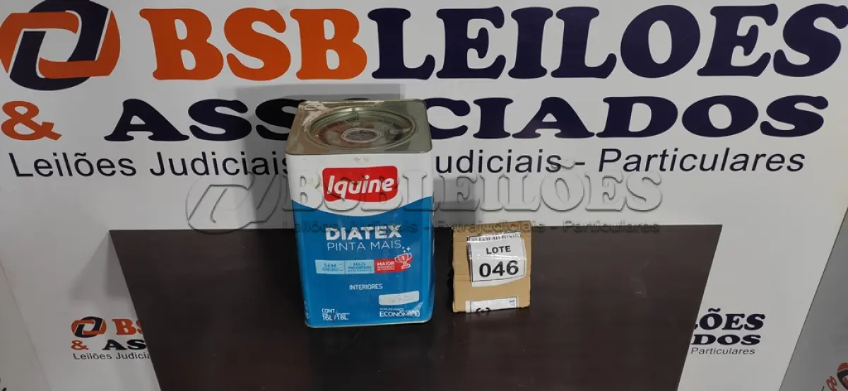 LOTE 046 - 01 LATA DE TINTA 16L/ 18L INTERIORES/EXTERIORES ACRÍLICO FOSCO IQUINE BASE P. (NOVO) (NO ESTADO) ATENÇÃO! FAZER A VISITAÇÃO ANTES DE ARREMATAR, NÃO SABEMOS SE FUNCIONA. LEILÃO NÃO TEM GARANTIA E NEM DEVOLUÇÃO, SUJEITO A POSSÍVEIS AVARIAS VISÍVEIS/OCULTAS E/OU AUSÊNCIA DE COMPONENTES.