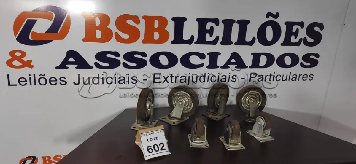 LOTE 602 - 07 RODINHAS TAMANHOS DIVERSOS.  (NO ESTADO) ATENÇÃO! FAZER A VISITAÇÃO ANTES DE ARREMATAR, NÃO SABEMOS SE FUNCIONA, LEILÃO NÃO TEM GARANTIA E NEM DEVOLUÇÃO, SUJEITO A POSSÍVEIS AVARIAS VISÍVEIS/OCULTAS E/OU AUSÊNCIA DE COMPONENTES.
