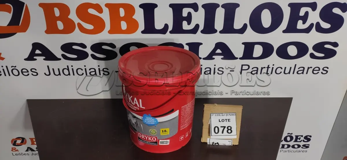 LOTE 078 - 01 GALÃO DE 18L DE ADITIVO PLASTIFICANTE PARA ARGAMASSA MARCA DRYKAL. (NOVO) (NO ESTADO) ATENÇÃO! FAZER A VISITAÇÃO ANTES DE ARREMATAR, NÃO SABEMOS SE FUNCIONA. LEILÃO NÃO TEM GARANTIA E NEM DEVOLUÇÃO, SUJEITO A POSSÍVEIS AVARIAS VISÍVEIS/OCULTAS E/OU AUSÊNCIA DE COMPONENTES.