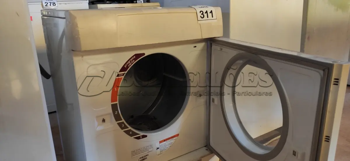 LOTE 361 - 01 SECADOURA DE ROUPAS BRASTEMP 10 KG 220 VOLTS. (NO ESTADO) ATENÇÃO! FAZER A VISITAÇÃO ANTES DE ARREMATAR, NÃO SABEMOS SE FUNCIONA. LEILÃO NÃO TEM GARANTIA E NEM DEVOLUÇÃO, SUJEITO A POSSÍVEIS AVARIAS VISÍVEIS/OCULTAS E/OU AUSÊNCIA DE COMPONENTES.