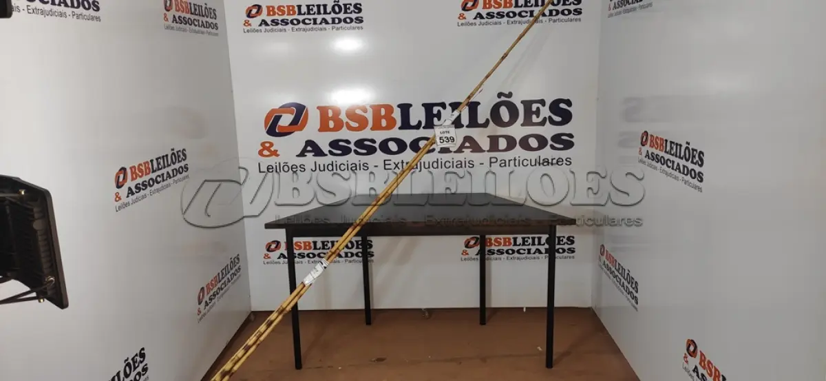 LOTE 539 - 05 VARAS DE BAMBU. (NO ESTADO) ATENÇÃO! FAZER A VISITAÇÃO ANTES DE ARREMATAR, NÃO SABEMOS SE FUNCIONA, LEILÃO NÃO TEM GARANTIA E NEM DEVOLUÇÃO, SUJEITO A POSSÍVEIS AVARIAS VISÍVEIS/OCULTAS E/OU AUSÊNCIA DE COMPONENTES.