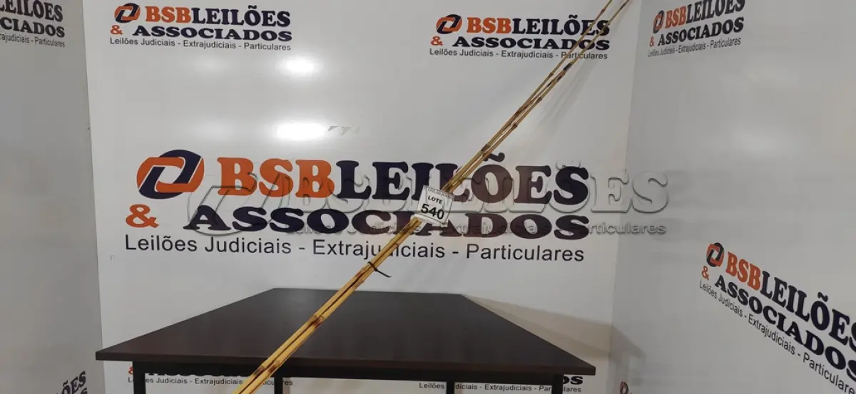 LOTE 540 - 05 VARAS DE BAMBU. (NO ESTADO) ATENÇÃO! FAZER A VISITAÇÃO ANTES DE ARREMATAR, NÃO SABEMOS SE FUNCIONA, LEILÃO NÃO TEM GARANTIA E NEM DEVOLUÇÃO, SUJEITO A POSSÍVEIS AVARIAS VISÍVEIS/OCULTAS E/OU AUSÊNCIA DE COMPONENTES.