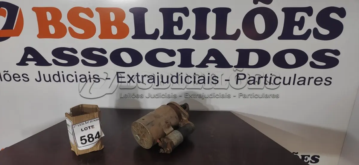 LOTE 584 - 01 BOMBA EJETORA PARA CAMIONETE.  (NO ESTADO) ATENÇÃO! FAZER A VISITAÇÃO ANTES DE ARREMATAR, NÃO SABEMOS SE FUNCIONA, LEILÃO NÃO TEM GARANTIA E NEM DEVOLUÇÃO, SUJEITO A POSSÍVEIS AVARIAS VISÍVEIS/OCULTAS E/OU AUSÊNCIA DE COMPONENTES.