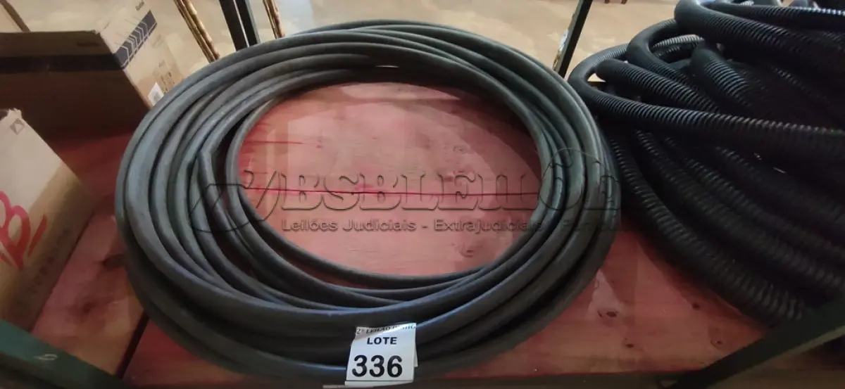 LOTE 336 - 01 ROLO DE MANGUEIRA PARA IRRIGAÇÃO. (NO ESTADO) ATENÇÃO! FAZER A VISITAÇÃO ANTES DE ARREMATAR, NÃO SABEMOS SE FUNCIONA, LEILÃO NÃO TEM GARANTIA E NEM DEVOLUÇÃO, SUJEITO A POSSÍVEIS AVARIAS VISÍVEIS/OCULTAS E/OU AUSÊNCIA DE COMPONENTES.