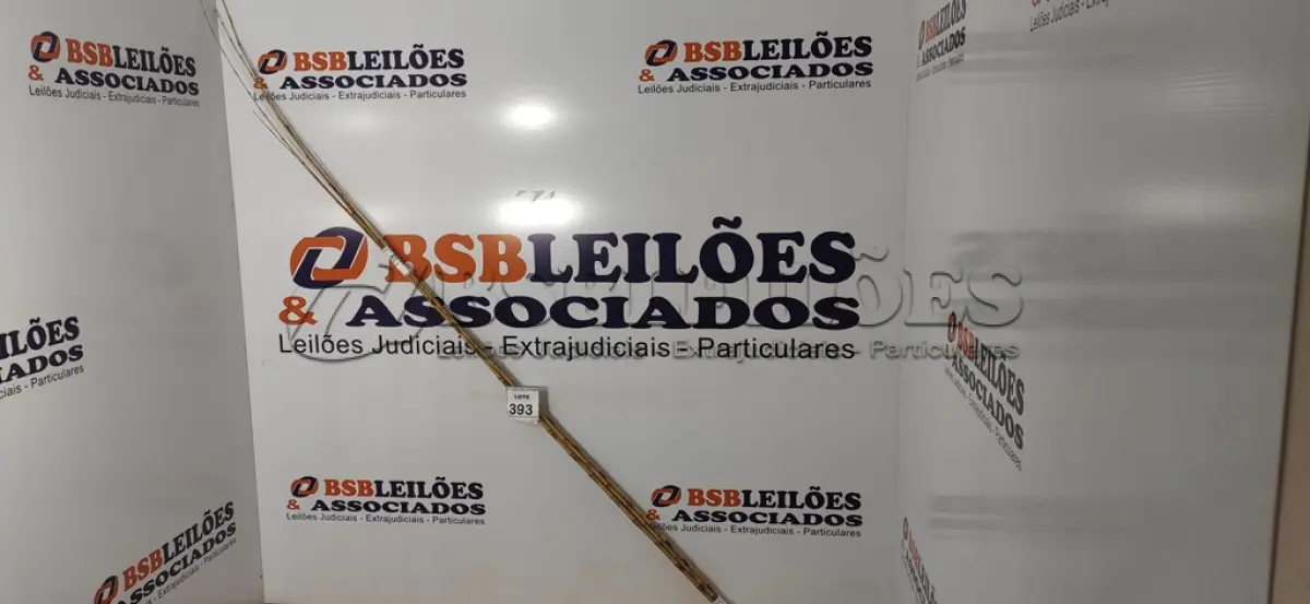 LOTE 393 - 05 VARAS DE BAMBU. (NO ESTADO) ATENÇÃO! FAZER A VISITAÇÃO ANTES DE ARREMATAR, NÃO SABEMOS SE FUNCIONA, LEILÃO NÃO TEM GARANTIA E NEM DEVOLUÇÃO, SUJEITO A POSSÍVEIS AVARIAS VISÍVEIS/OCULTAS E/OU AUSÊNCIA DE COMPONENTES.