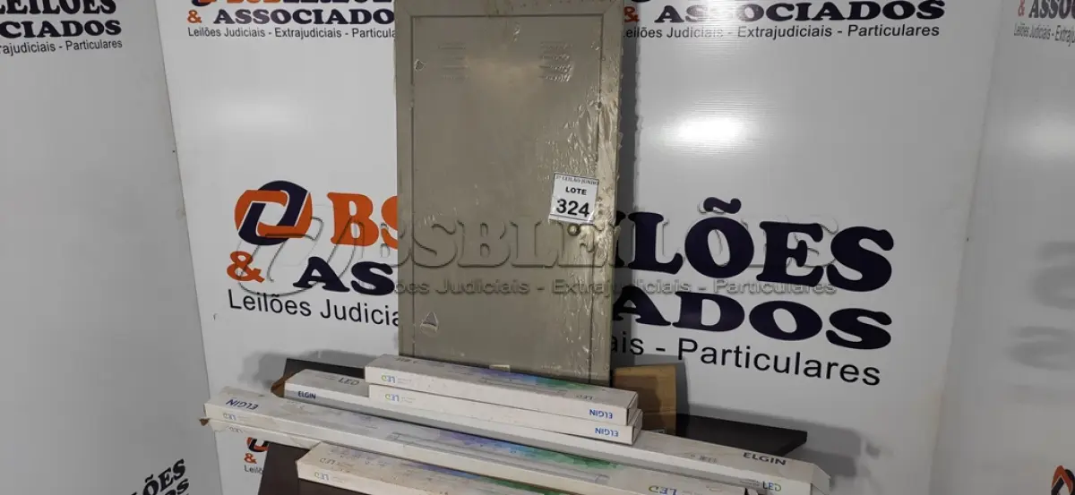 LOTE 324