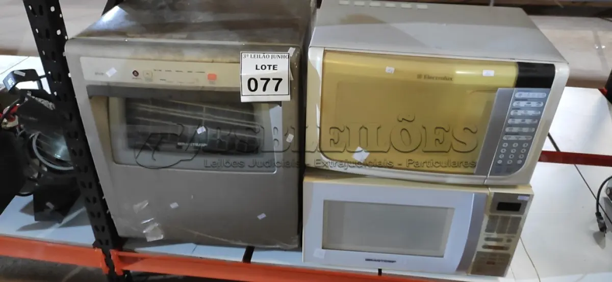 LOTE 077 - 01 LAVA LOUÇA E 02 MICRO-ONDAS SEM PRATO. (NO ESTADO) ATENÇÃO! FAZER A VISITAÇÃO ANTES DE ARREMATAR, NÃO SABEMOS SE FUNCIONA. LEILÃO NÃO TEM GARANTIA E NEM DEVOLUÇÃO, SUJEITO A POSSÍVEIS AVARIAS VISÍVEIS/OCULTAS E/OU AUSÊNCIA DE COMPONENTES.