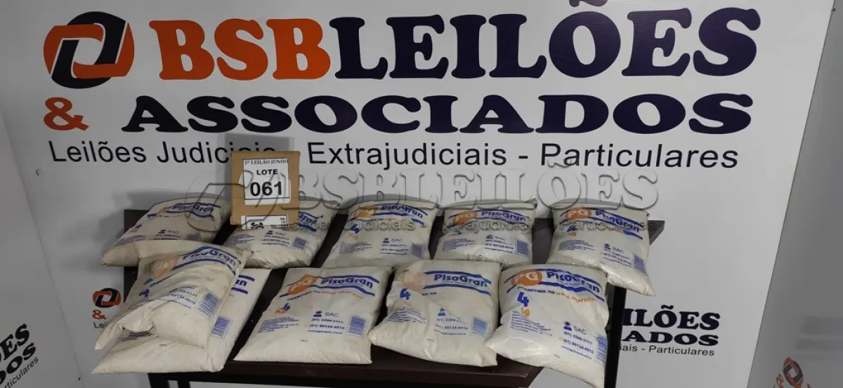 LOTE 061 - 10 PACOTES DE GRANITINA /08 PARA GRAFIATO COM 4KG CADA. (NOVO) (NO ESTADO) ATENÇÃO! FAZER A VISITAÇÃO ANTES DE ARREMATAR, NÃO SABEMOS SE FUNCIONA. LEILÃO NÃO TEM GARANTIA E NEM DEVOLUÇÃO, SUJEITO A POSSÍVEIS AVARIAS VISÍVEIS/OCULTAS E/OU AUSÊNCIA DE COMPONENTES.