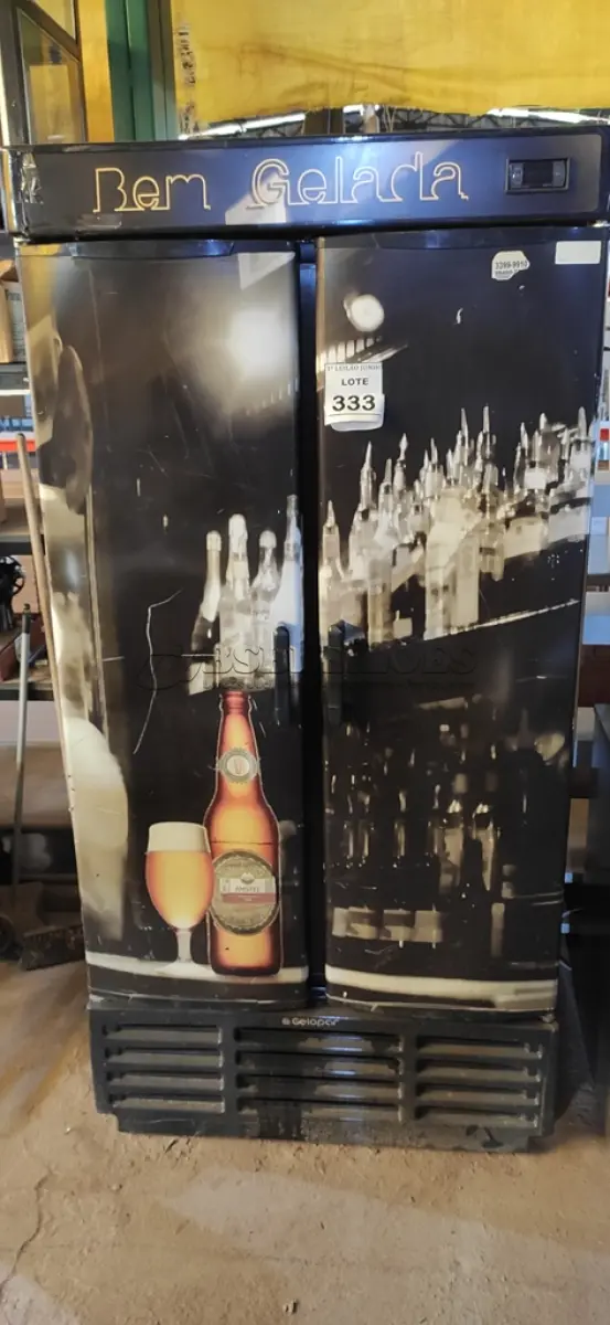 LOTE 333 - 01 CERVEJEIRA 02 PORTAS. (NO ESTADO) ATENÇÃO! FAZER A VISITAÇÃO ANTES DE ARREMATAR, NÃO SABEMOS SE FUNCIONA, LEILÃO NÃO TEM GARANTIA E NEM DEVOLUÇÃO, SUJEITO A POSSÍVEIS AVARIAS VISÍVEIS/OCULTAS E/OU AUSÊNCIA DE COMPONENTES.