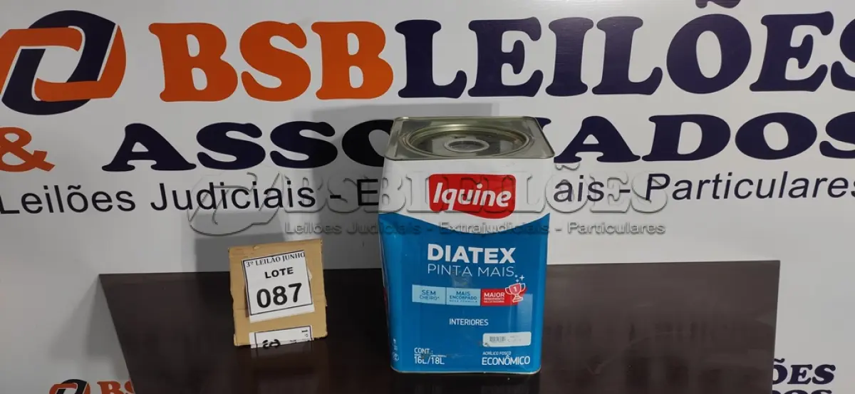 LOTE 087 - 01 LATA DE TINTA 16L/ 18L INTERIORES/EXTERIORES ACRÍLICO FOSCO IQUINE BASE P. (NOVO) (NO ESTADO) ATENÇÃO! FAZER A VISITAÇÃO ANTES DE ARREMATAR, NÃO SABEMOS SE FUNCIONA. LEILÃO NÃO TEM GARANTIA E NEM DEVOLUÇÃO, SUJEITO A POSSÍVEIS AVARIAS VISÍVEIS/OCULTAS E/OU AUSÊNCIA DE COMPONENTES.
