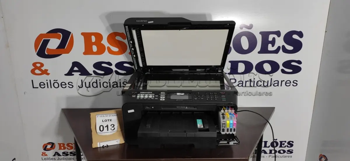 LOTE 013 - 01 IMPRESSORA MULTIFUNCIONAL J6710DW MARCA BROTHER. (NO ESTADO) ATENÇÃO! FAZER A VISITAÇÃO ANTES DE ARREMATAR, NÃO SABEMOS SE FUNCIONA, LEILÃO NÃO TEM GARANTIA E NEM DEVOLUÇÃO, SUJEITO A POSSÍVEIS AVARIAS VISÍVEIS/OCULTAS E/OU AUSÊNCIA DE COMPONENTES.