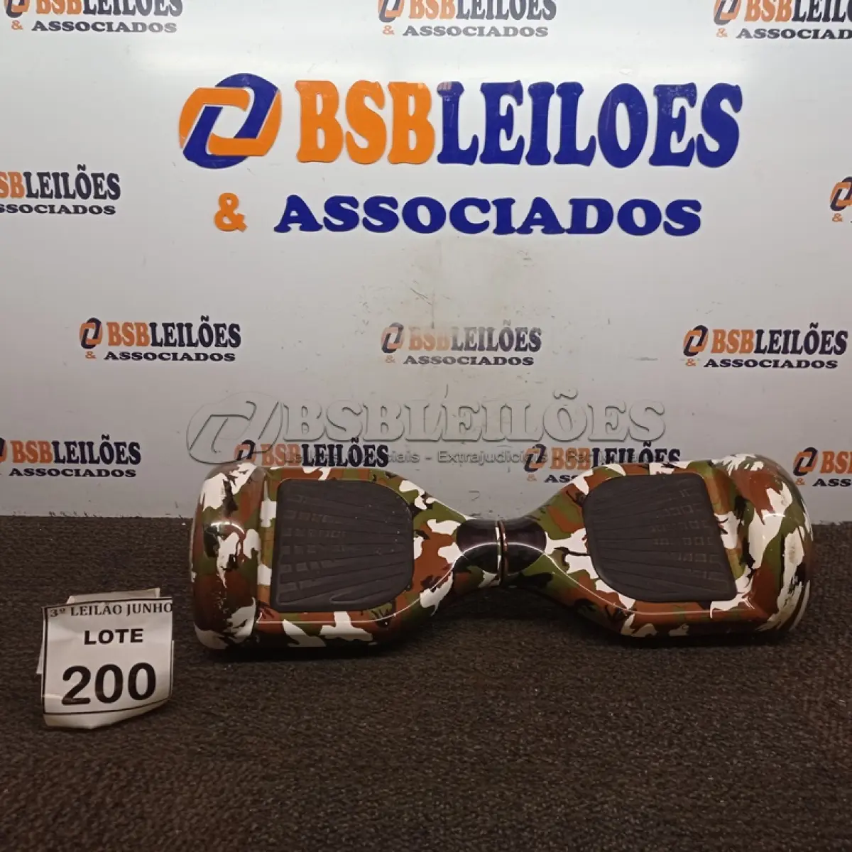 LOTE 200 - 01 HOVERBOARD NA COR CAMUFLADA. (NO ESTADO) ATENÇÃO! FAZER A VISITAÇÃO ANTES DE ARREMATAR, NÃO SABEMOS SE FUNCIONA, LEILÃO NÃO TEM GARANTIA E NEM DEVOLUÇÃO, SUJEITO A POSSÍVEIS AVARIAS VISÍVEIS/OCULTAS E/OU AUSÊNCIA DE COMPONENTES.