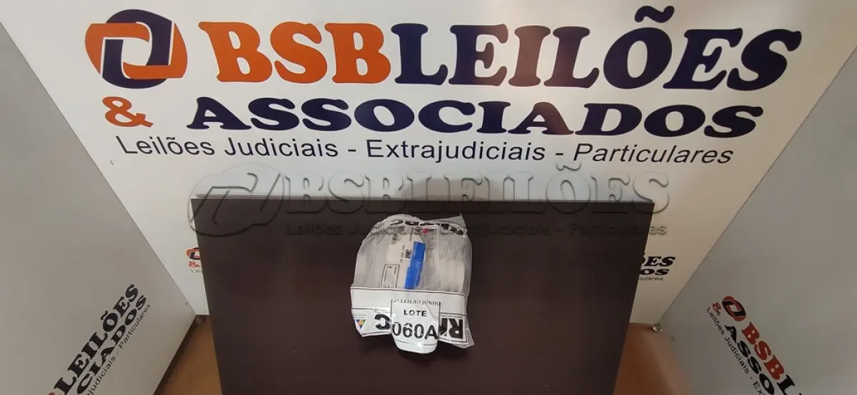 LOTE 060 - 30 MÁSCARAS 3M 9320+BR. (NOVAS) (NO ESTADO) ATENÇÃO! FAZER A VISITAÇÃO ANTES DE ARREMATAR, NÃO SABEMOS SE FUNCIONA, LEILÃO NÃO TEM GARANTIA E NEM DEVOLUÇÃO, SUJEITO A POSSÍVEIS AVARIAS VISÍVEIS/OCULTAS E/OU AUSÊNCIA DE COMPONENTES.