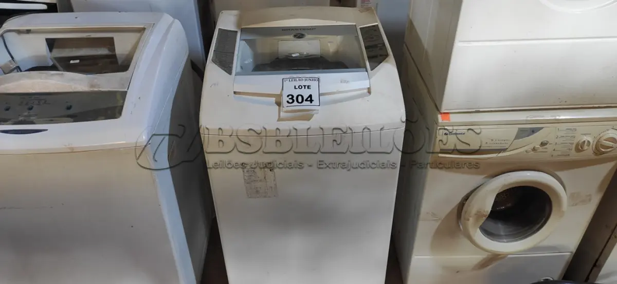LOTE 356 - 01 MÁQUINA DE LAVAR ROUPAS BRASTEMP 8KG 127V. (NO ESTADO) ATENÇÃO! FAZER A VISITAÇÃO ANTES DE ARREMATAR, NÃO SABEMOS SE FUNCIONA. LEILÃO NÃO TEM GARANTIA E NEM DEVOLUÇÃO, SUJEITO A POSSÍVEIS AVARIAS VISÍVEIS/OCULTAS E/OU AUSÊNCIA DE COMPONENTES.