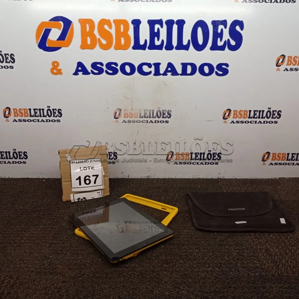 LOTE 167 - 01 TABLET MARCA POSITIVO. (NO ESTADO) ATENÇÃO! FAZER A VISITAÇÃO ANTES DE ARREMATAR, NÃO SABEMOS SE FUNCIONA, LEILÃO NÃO TEM GARANTIA E NEM DEVOLUÇÃO, SUJEITO A POSSÍVEIS AVARIAS VISÍVEIS/OCULTAS E/OU AUSÊNCIA DE COMPONENTES.