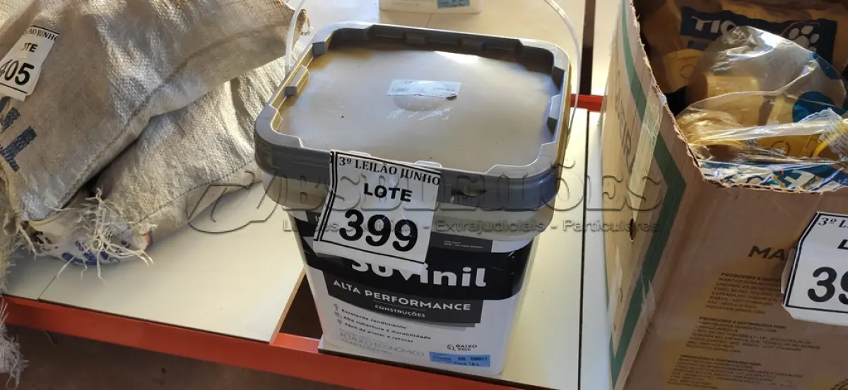 LOTE 399 - 01 GALÃO DE TINTA SUVINIL DE 18L PARA INTERIORES ACABAMENTO FOSCO BRANCO. (NOVO) (NO ESTADO) ATENÇÃO! FAZER A VISITAÇÃO ANTES DE ARREMATAR, NÃO SABEMOS SE FUNCIONA. LEILÃO NÃO TEM GARANTIA E NEM DEVOLUÇÃO, SUJEITO A POSSÍVEIS AVARIAS VISÍVEIS/OCULTAS E/OU AUSÊNCIA DE COMPONENTES.