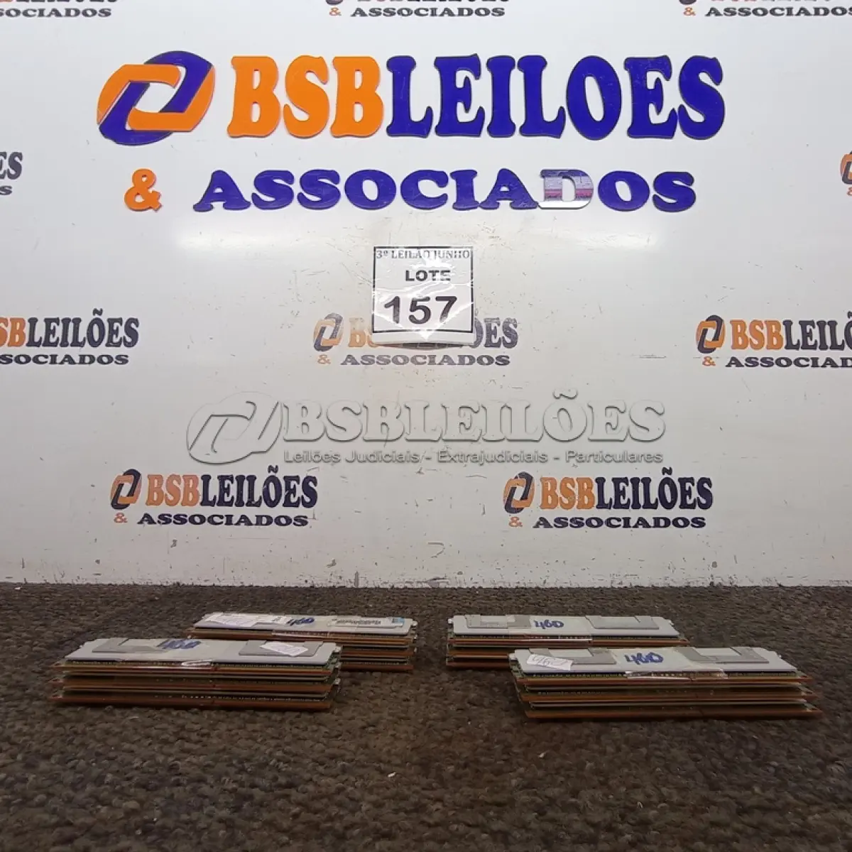 LOTE 157 - 12 MEMÓRIAS PARA SERVIDOR. (NO ESTADO) ATENÇÃO! FAZER A VISITAÇÃO ANTES DE ARREMATAR, NÃO SABEMOS SE FUNCIONA, LEILÃO NÃO TEM GARANTIA E NEM DEVOLUÇÃO, SUJEITO A POSSÍVEIS AVARIAS VISÍVEIS/OCULTAS E/OU AUSÊNCIA DE COMPONENTES.
