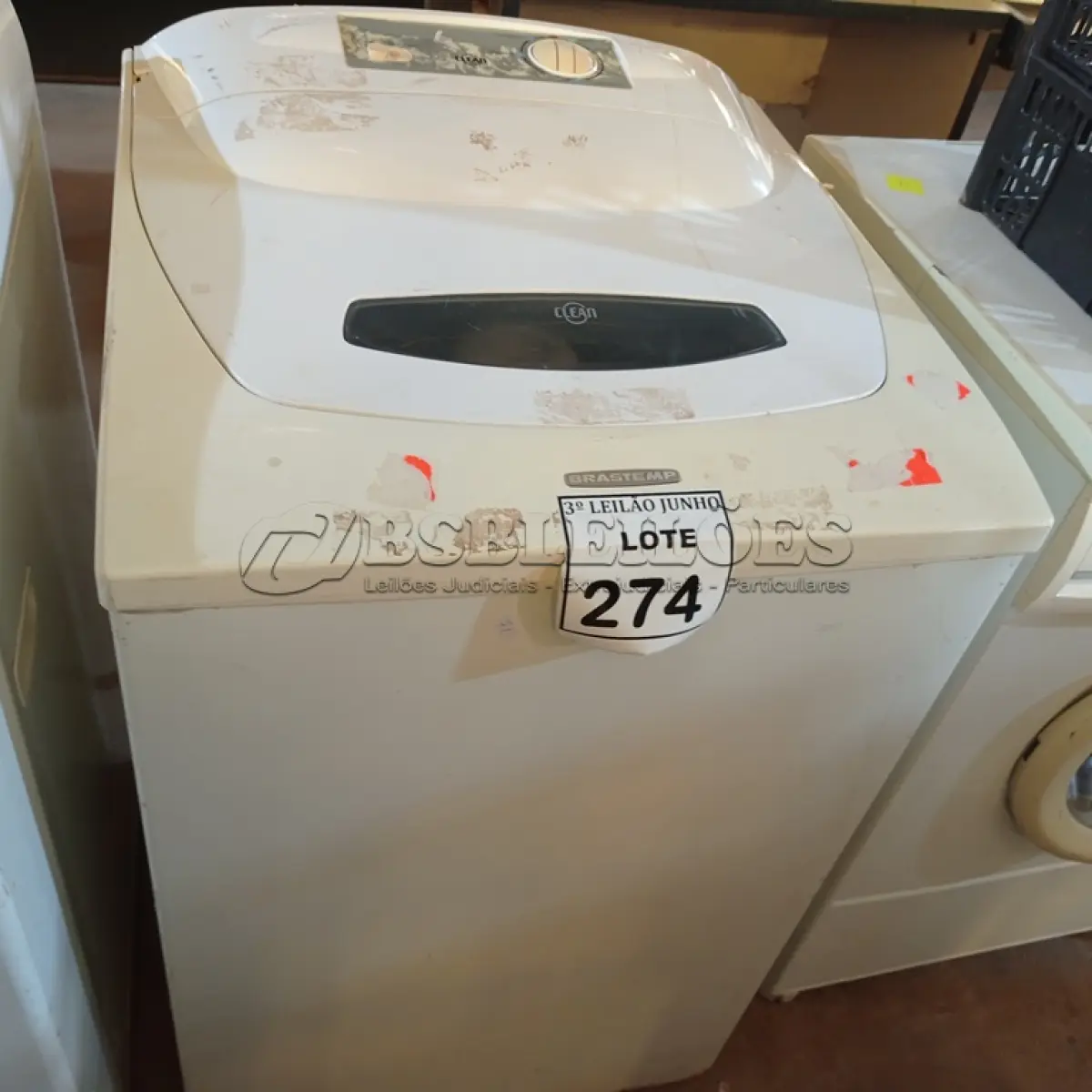 LOTE 345 - 01 MÁQUINA DE LAVAR ROUPAS BRASTEMP 5KG 220V (NO ESTADO) ATENÇÃO! FAZER A VISITAÇÃO ANTES DE ARREMATAR, NÃO SABEMOS SE FUNCIONA. LEILÃO NÃO TEM GARANTIA E NEM DEVOLUÇÃO, SUJEITO A POSSÍVEIS AVARIAS VISÍVEIS/OCULTAS E/OU AUSÊNCIA DE COMPONENTES.