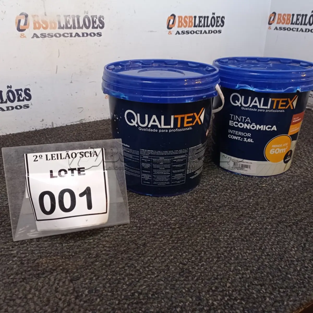 LOTE 001 - 02 TINTAS PARA INTERIORES COM 3,6L CADA NA COR AMARELO SOL MACA QUALITEX.  (NO ESTADO) ATENÇÃO! FAZER A VISITAÇÃO ANTES DE ARREMATAR, NÃO SABEMOS SE FUNCIONA. LEILÃO NÃO TEM GARANTIA E NEM DEVOLUÇÃO, SUJEITO A POSSÍVEIS AVARIAS VISÍVEIS/OCULTAS E/OU AUSÊNCIA DE COMPONENTES.