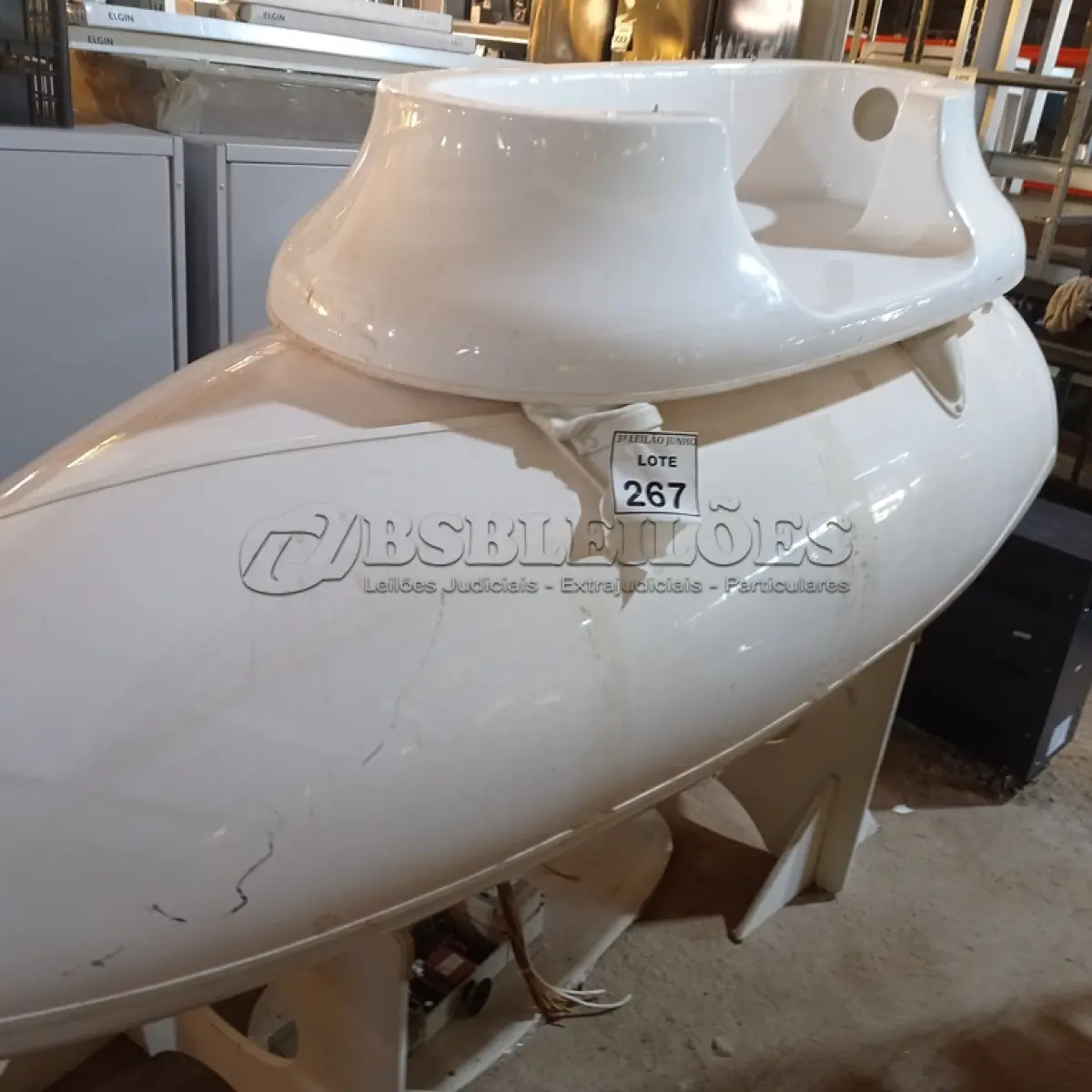 LOTE 267 - 01 MÁQUINA DE BRONZEAMENTO ARTIFICIAL DERMA LIFE 5.5. (NO ESTADO) ATENÇÃO! FAZER A VISITAÇÃO ANTES DE ARREMATAR, NÃO SABEMOS SE FUNCIONA. LEILÃO NÃO TEM GARANTIA E NEM DEVOLUÇÃO, SUJEITO A POSSÍVEIS AVARIAS VISÍVEIS/OCULTAS E/OU AUSÊNCIA DE COMPONENTES.