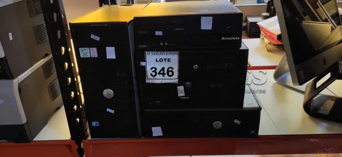 LOTE 346 - 05 CPUS DE MARCAS E MODELOS DIVERSOS. (NO ESTADO) ATENÇÃO! FAZER A VISITAÇÃO ANTES DE ARREMATAR, NÃO SABEMOS SE FUNCIONA, LEILÃO NÃO TEM GARANTIA E NEM DEVOLUÇÃO, SUJEITO A POSSÍVEIS AVARIAS VISÍVEIS/OCULTAS E/OU AUSÊNCIA DE COMPONENTES.