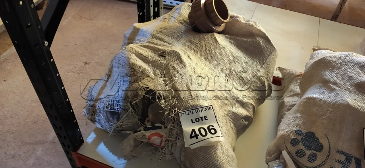 LOTE 406 - 30 UNIDADES DE UNIÃO SOLDÁVEL 85MM. (NO ESTADO) ATENÇÃO! FAZER A VISITAÇÃO ANTES DE ARREMATAR, NÃO SABEMOS SE FUNCIONA. LEILÃO NÃO TEM GARANTIA E NEM DEVOLUÇÃO, SUJEITO A POSSÍVEIS AVARIAS VISÍVEIS/OCULTAS E/OU AUSÊNCIA DE COMPONENTES.