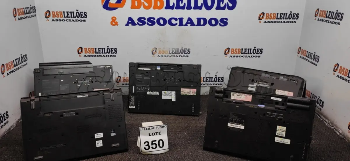 LOTE 350 - 05 NOTEBOOKS DE MARCAS E MODELOS DIVERSOS PARA RETIRADA DE PEÇAS. (NO ESTADO) ATENÇÃO! FAZER A VISITAÇÃO ANTES DE ARREMATAR, NÃO SABEMOS SE FUNCIONA, LEILÃO NÃO TEM GARANTIA E NEM DEVOLUÇÃO, SUJEITO A POSSÍVEIS AVARIAS VISÍVEIS/OCULTAS E/OU AUSÊNCIA DE COMPONENTES.