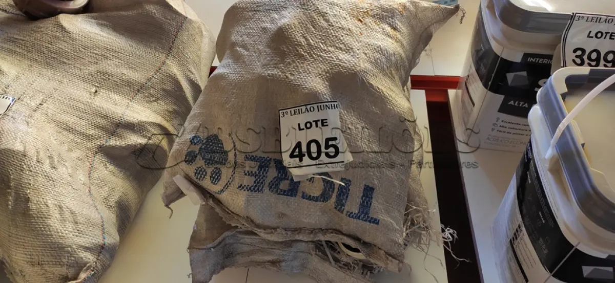 LOTE 405 - 20 UNIDADES DE JUNÇÃO Y 50X50MM E 29 LUVAS DE CORRER 19MM. (NO ESTADO) ATENÇÃO! FAZER A VISITAÇÃO ANTES DE ARREMATAR, NÃO SABEMOS SE FUNCIONA. LEILÃO NÃO TEM GARANTIA E NEM DEVOLUÇÃO, SUJEITO A POSSÍVEIS AVARIAS VISÍVEIS/OCULTAS E/OU AUSÊNCIA DE COMPONENTES.