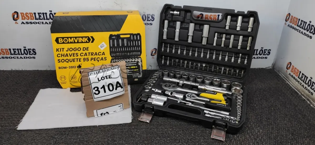 LOTE 310 - KIT JOGO DE CHAVES CATRACA SOQUETE 95 PEÇAS COM MATELA. (NO ESTADO) ATENÇÃO! FAZER A VISITAÇÃO ANTES DE ARREMATAR, NÃO SABEMOS SE FUNCIONA, LEILÃO NÃO TEM GARANTIA E NEM DEVOLUÇÃO, SUJEITO A POSSÍVEIS AVARIAS VISÍVEIS/OCULTAS E/OU AUSÊNCIA DE COMPONENTES. 