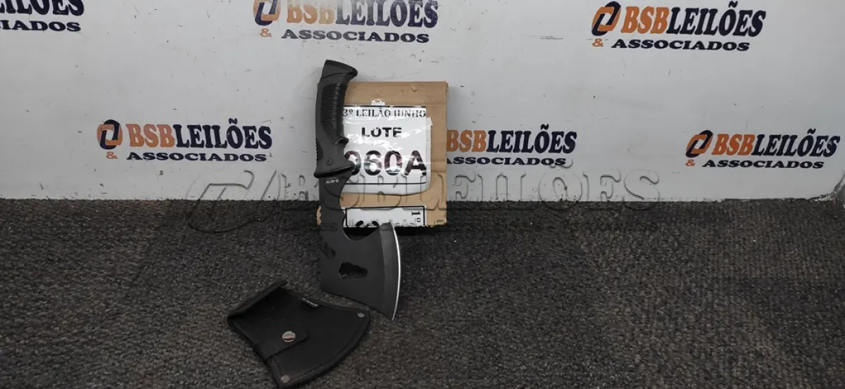 LOTE 060 - MACHADINHA VINKS IMPORTADA CABO  DE POLÍMERO BAINHA DE NYLON TAMANHO TOTAL 28CM PESO 309G. (NO ESTADO) ATENÇÃO! FAZER A VISITAÇÃO ANTES DE ARREMATAR, NÃO SABEMOS SE FUNCIONA, LEILÃO NÃO TEM GARANTIA E NEM DEVOLUÇÃO, SUJEITO A POSSÍVEIS AVARIAS VISÍVEIS/OCULTAS E/OU AUSÊNCIA DE COMPONENTES.  