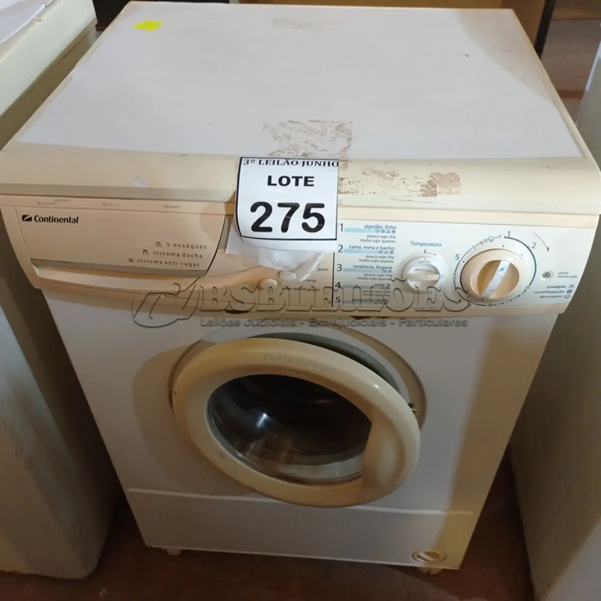 LOTE 346 - 01 MÁQUINA DE LAVAR ROUPAS CONTINENTAL 220V. (NO ESTADO) ATENÇÃO! FAZER A VISITAÇÃO ANTES DE ARREMATAR, NÃO SABEMOS SE FUNCIONA. LEILÃO NÃO TEM GARANTIA E NEM DEVOLUÇÃO, SUJEITO A POSSÍVEIS AVARIAS VISÍVEIS/OCULTAS E/OU AUSÊNCIA DE COMPONENTES.
