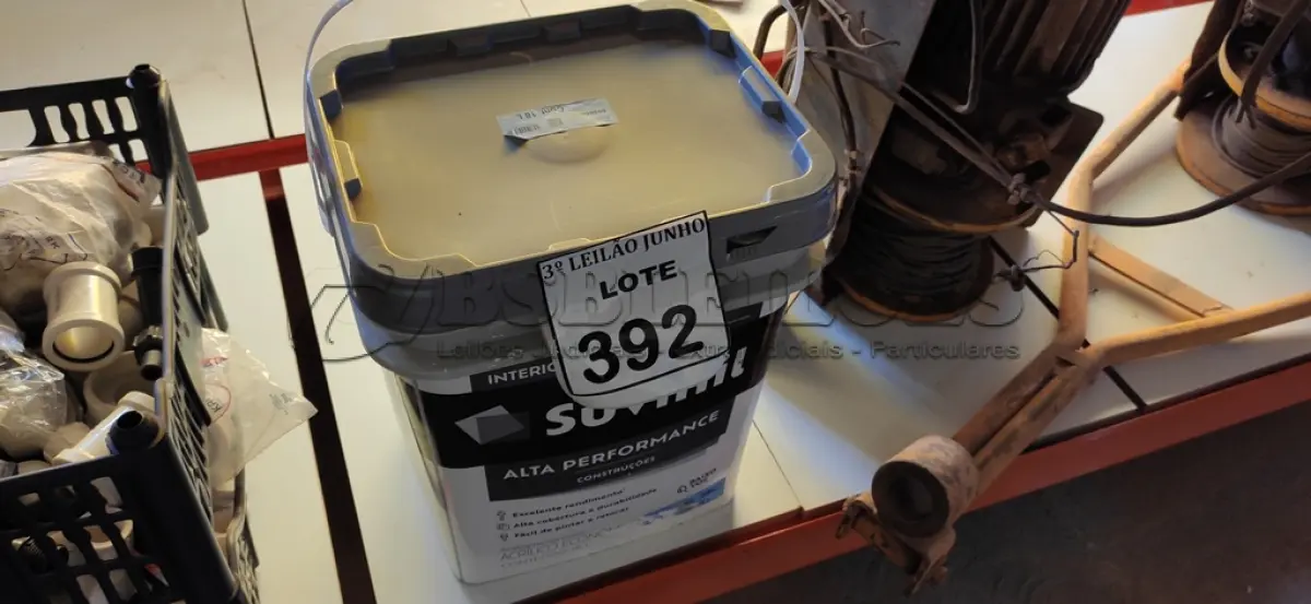 LOTE 392 - 01 GALÃO DE TINTA SUVINIL DE 18L PARA INTERIORES ACABAMENTO FOSCO BRANCO. (NOVO) (NO ESTADO) ATENÇÃO! FAZER A VISITAÇÃO ANTES DE ARREMATAR, NÃO SABEMOS SE FUNCIONA. LEILÃO NÃO TEM GARANTIA E NEM DEVOLUÇÃO, SUJEITO A POSSÍVEIS AVARIAS VISÍVEIS/OCULTAS E/OU AUSÊNCIA DE COMPONENTES.