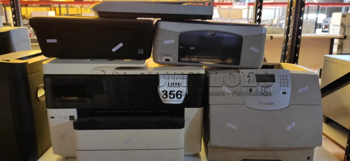 LOTE 356 - 04 IMPRESSORAS MODELOS DIVERSOS E 01 SCANNER. (NO ESTADO) ATENÇÃO! FAZER A VISITAÇÃO ANTES DE ARREMATAR, NÃO SABEMOS SE FUNCIONA. LEILÃO NÃO TEM GARANTIA E NEM DEVOLUÇÃO, SUJEITO A POSSÍVEIS AVARIAS VISÍVEIS/OCULTAS E/OU AUSÊNCIA DE COMPONENTES.