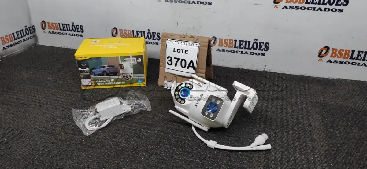 LOTE 370 - CÂMERA DUPLA IP WIFI INTELIGENTE EXTERNA APPS YOOSEE  ALTO FALANTE MICROFONE GIRA 360GRAUS COM LEDES BRANCO FOTOSSENSÍVEL 1080P. (NO ESTADO) ATENÇÃO! FAZER A VISITAÇÃO ANTES DE ARREMATAR, NÃO SABEMOS SE FUNCIONA, LEILÃO NÃO TEM GARANTIA E NEM DEVOLUÇÃO, SUJEITO A POSSÍVEIS AVARIAS VISÍVEIS/OCULTAS E/OU AUSÊNCIA DE COMPONENTES.  