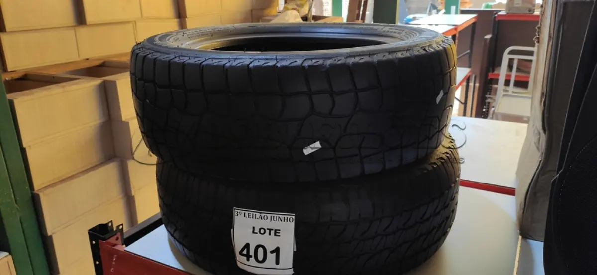LOTE 401 - 02 PNEUS MEIA VIDA 205/60 ARO16. (NO ESTADO) ATENÇÃO! FAZER A VISITAÇÃO ANTES DE ARREMATAR, NÃO SABEMOS SE FUNCIONA. LEILÃO NÃO TEM GARANTIA E NEM DEVOLUÇÃO, SUJEITO A POSSÍVEIS AVARIAS VISÍVEIS/OCULTAS E/OU AUSÊNCIA DE COMPONENTES.