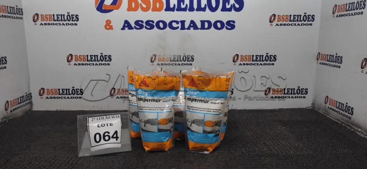 LOTE 064 - 05 IMPERMEABILIZANTES PARA TRATAMENTO DE PAREDE COM 1L MARCA SIKA. (NO ESTADO) ATENÇÃO! FAZER A VISITAÇÃO ANTES DE ARREMATAR, NÃO SABEMOS SE FUNCIONA. LEILÃO NÃO TEM GARANTIA E NEM DEVOLUÇÃO, SUJEITO A POSSÍVEIS AVARIAS VISÍVEIS/OCULTAS E/OU AUSÊNCIA DE COMPONENTES.