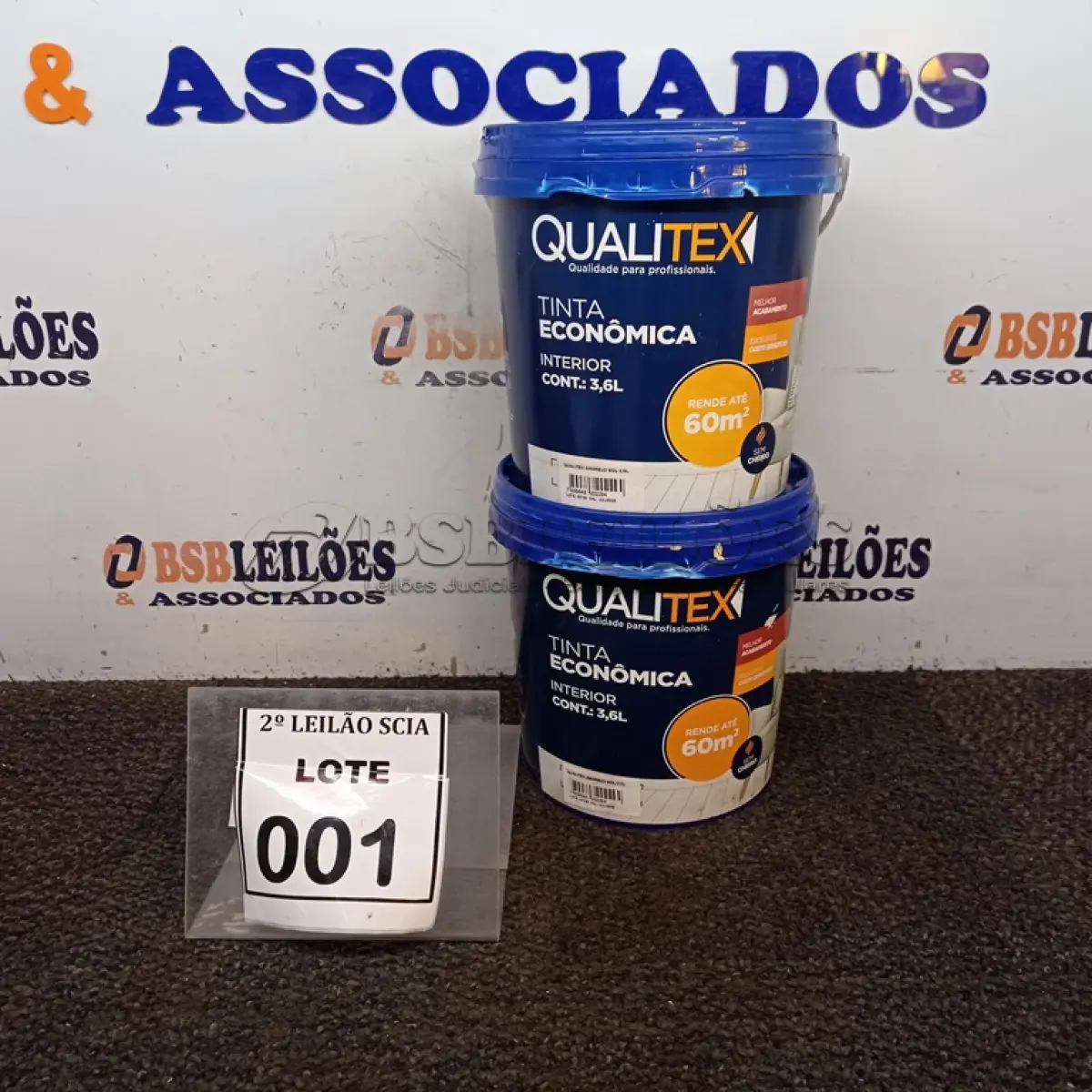 LOTE 001 - 02 TINTAS PARA INTERIORES COM 3,6L CADA NA COR AMARELO SOL MACA QUALITEX.  (NO ESTADO) ATENÇÃO! FAZER A VISITAÇÃO ANTES DE ARREMATAR, NÃO SABEMOS SE FUNCIONA. LEILÃO NÃO TEM GARANTIA E NEM DEVOLUÇÃO, SUJEITO A POSSÍVEIS AVARIAS VISÍVEIS/OCULTAS E/OU AUSÊNCIA DE COMPONENTES.