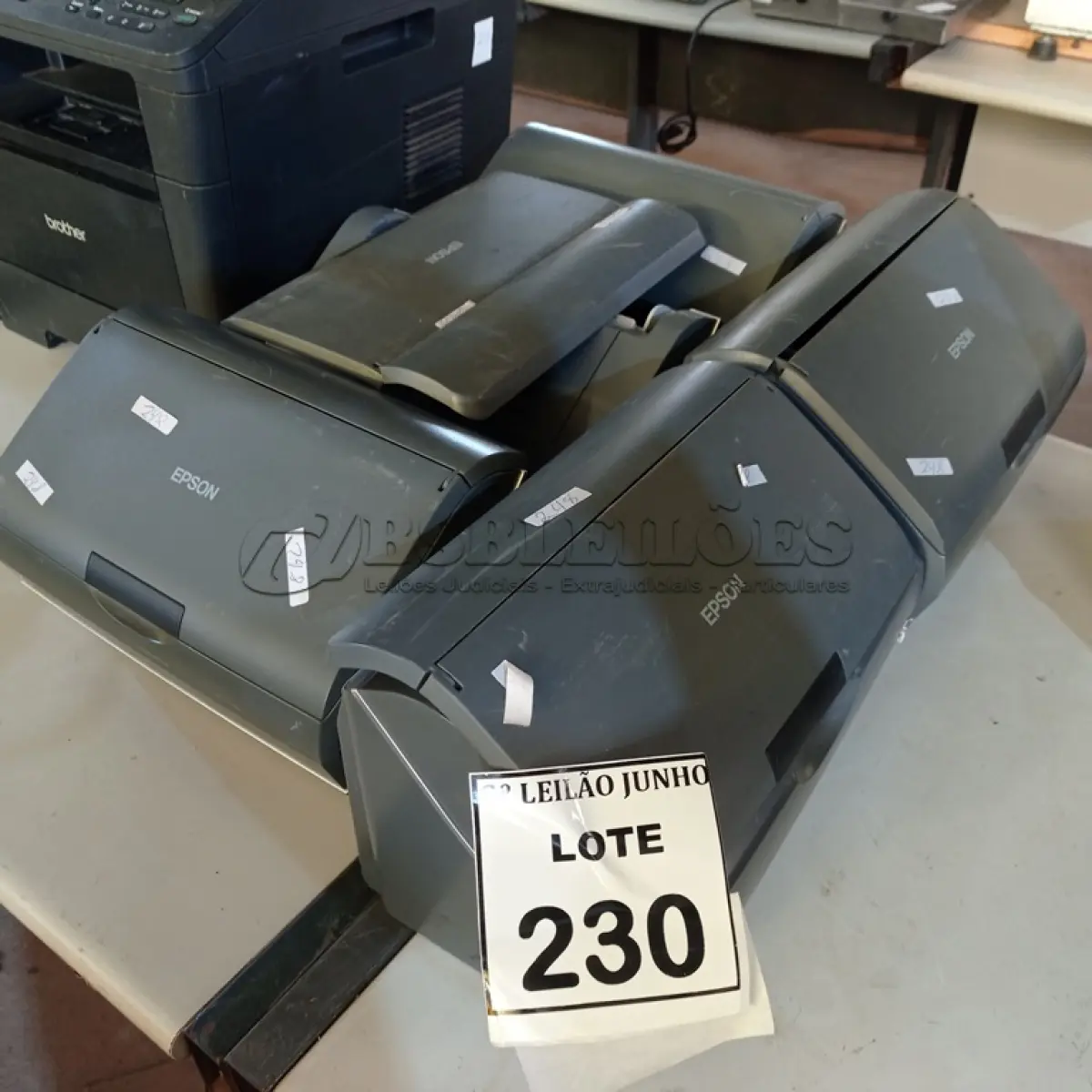 LOTE 230 - 05 SCANNERS MARCA EPSON. (NO ESTADO) ATENÇÃO! FAZER A VISITAÇÃO ANTES DE ARREMATAR, NÃO SABEMOS SE FUNCIONA, LEILÃO NÃO TEM GARANTIA E NEM DEVOLUÇÃO, SUJEITO A POSSÍVEIS AVARIAS VISÍVEIS/OCULTAS E/OU AUSÊNCIA DE COMPONENTES.